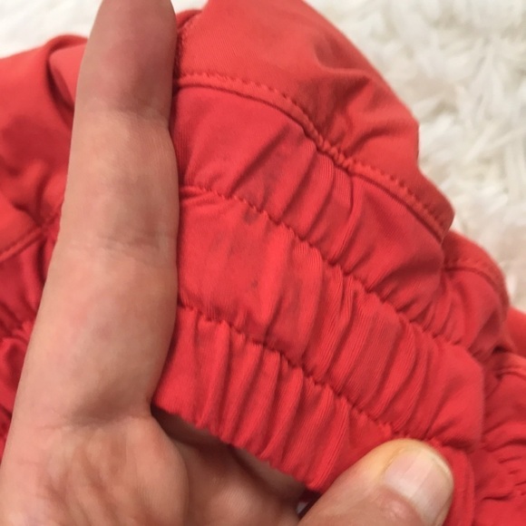 Lululemon Hotty Hot Short *2.5" Alarming - Picture 12 of 12